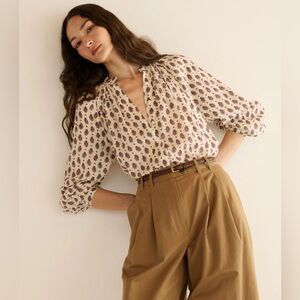 NWOT Doen Julienne Top Provençal Paisley Size Small
Boho
Classic
Feminine